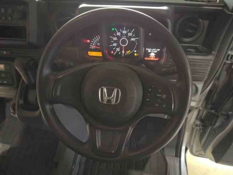 N-VAN