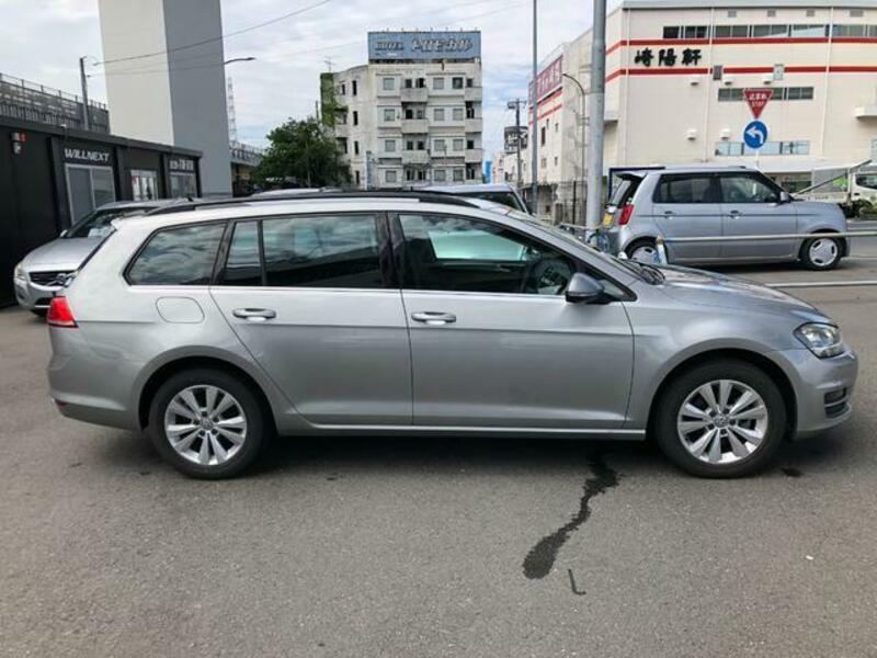 GOLF VARIANT