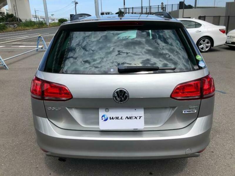 GOLF VARIANT