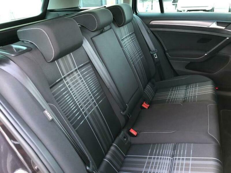 GOLF VARIANT