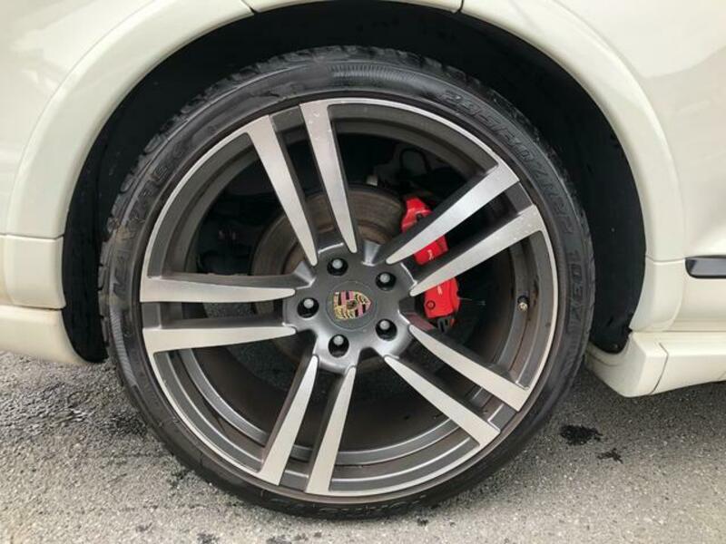 CAYENNE