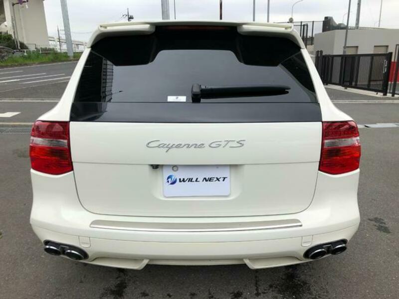 CAYENNE