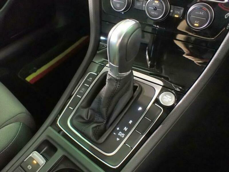 GOLF VARIANT