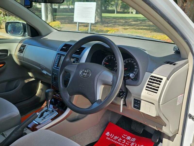 COROLLA AXIO