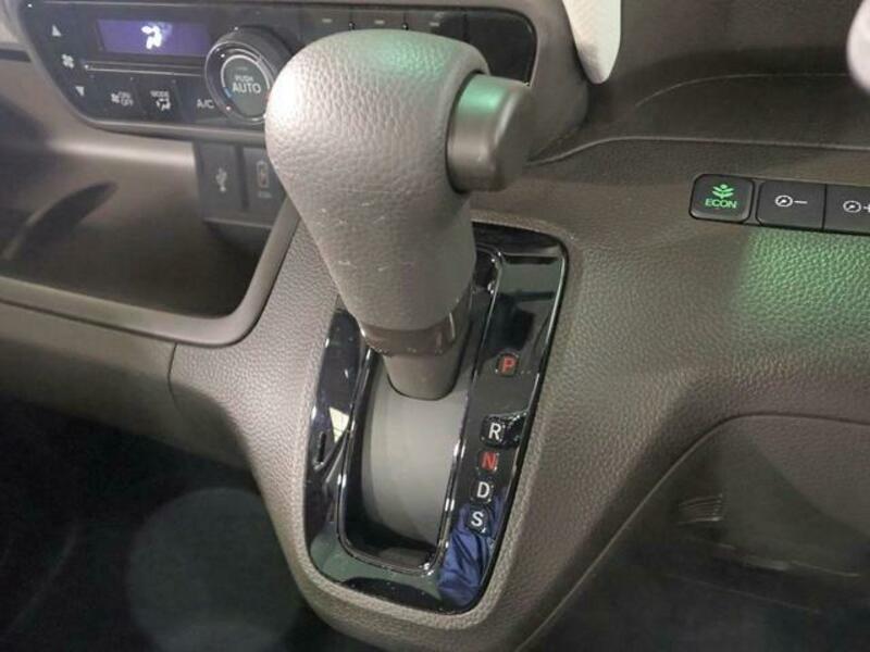 N BOX