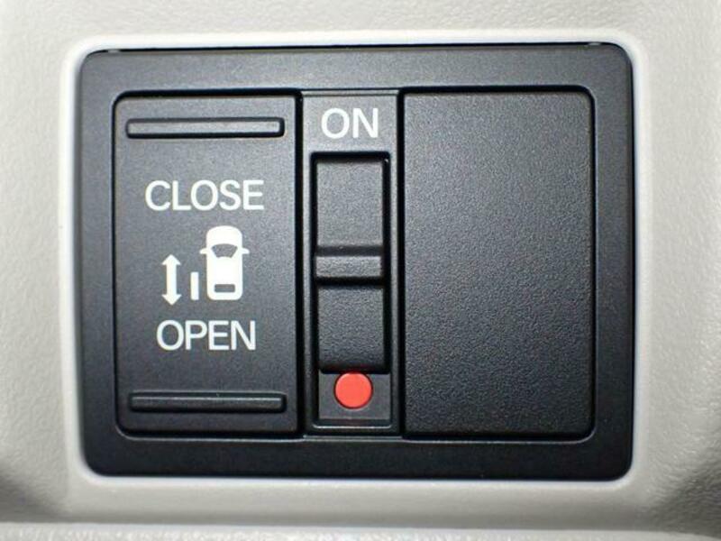N BOX