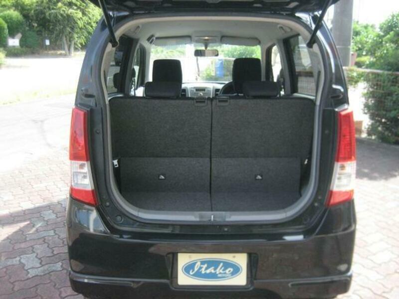 WAGON R