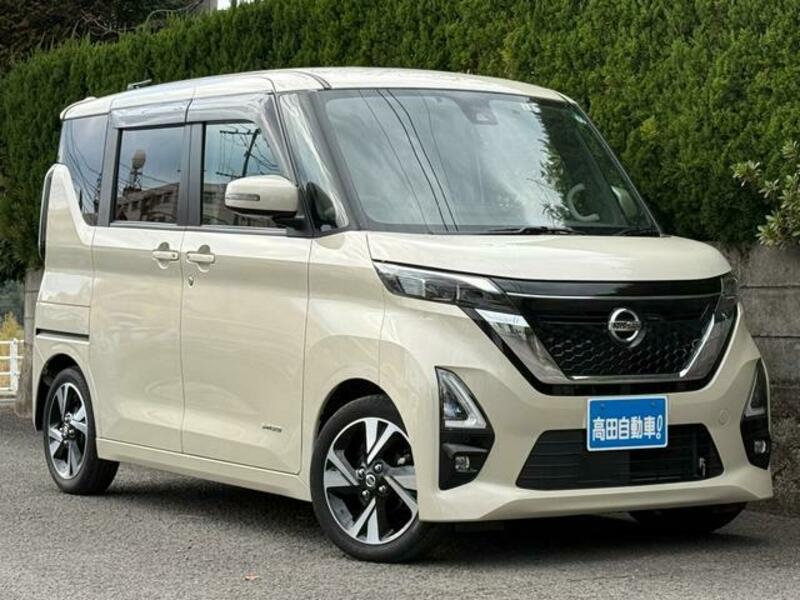 NISSAN ROOX
