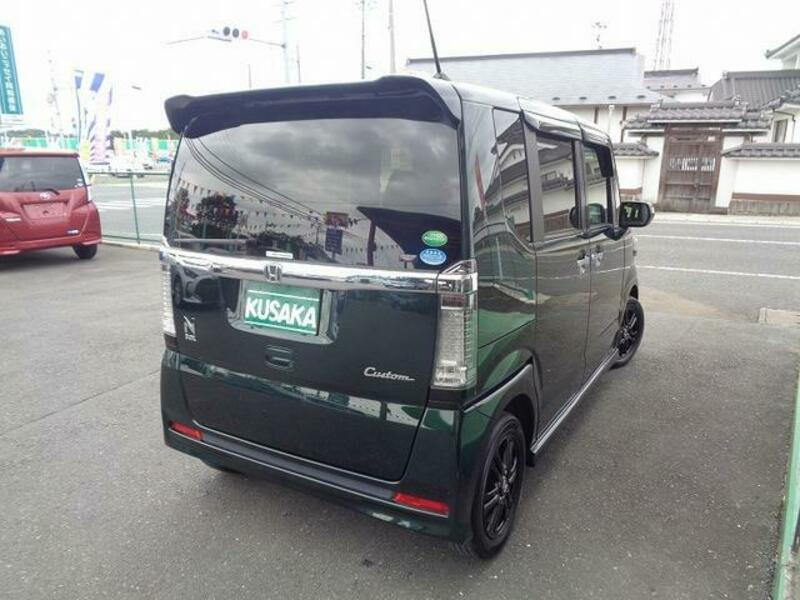 N BOX CUSTOM