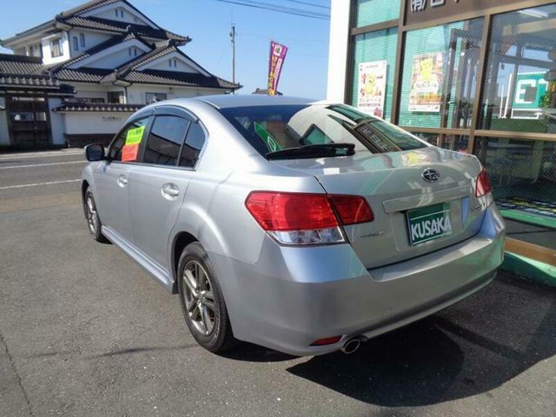 LEGACY B4