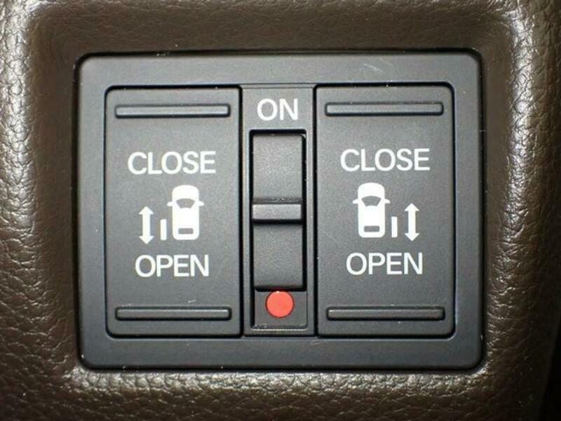 N BOX