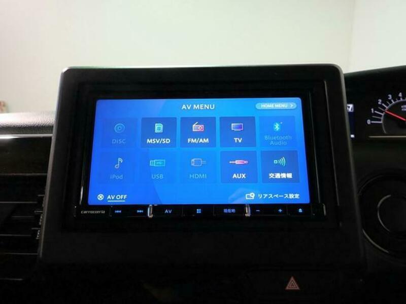 N BOX
