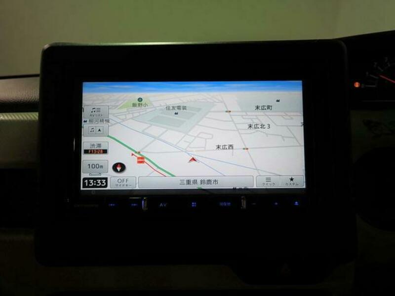 N BOX