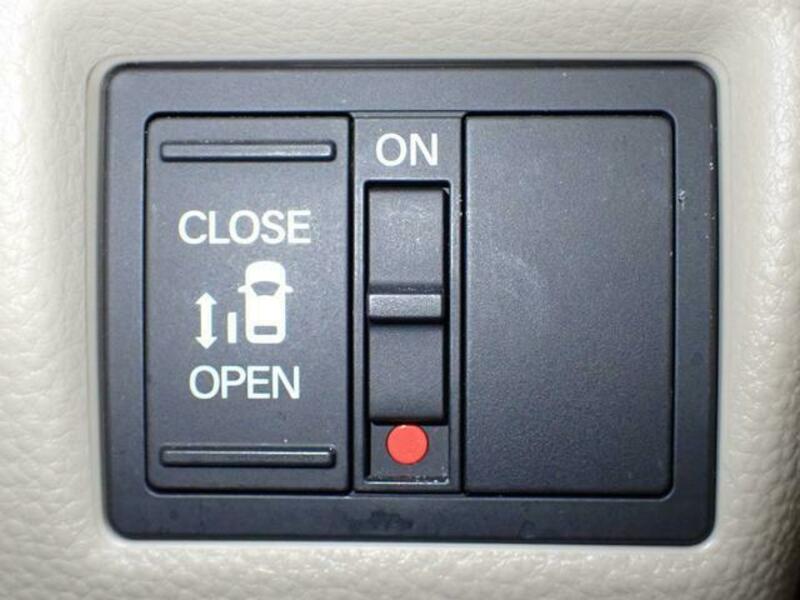 N BOX