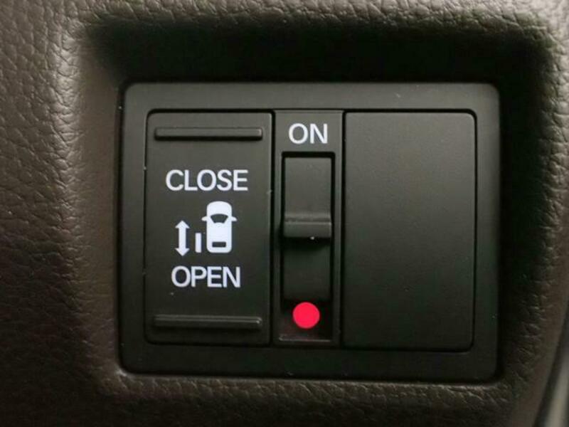 N BOX