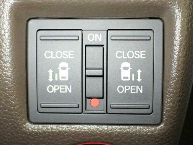 N BOX