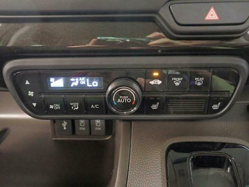 N BOX