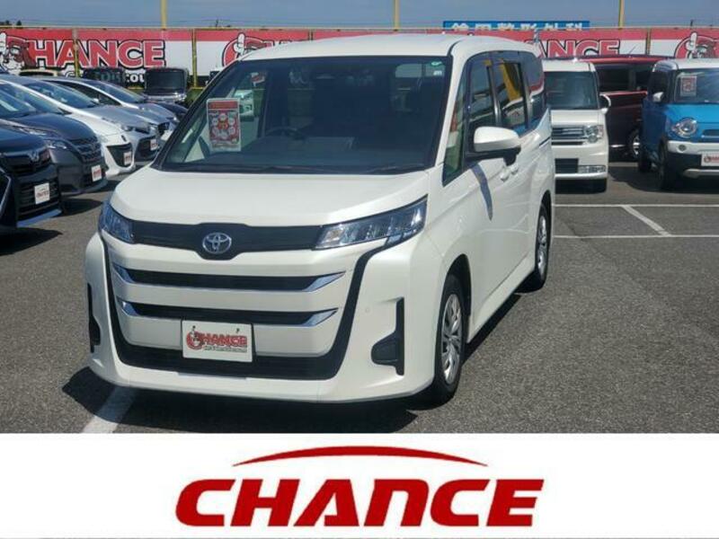 TOYOTA NOAH