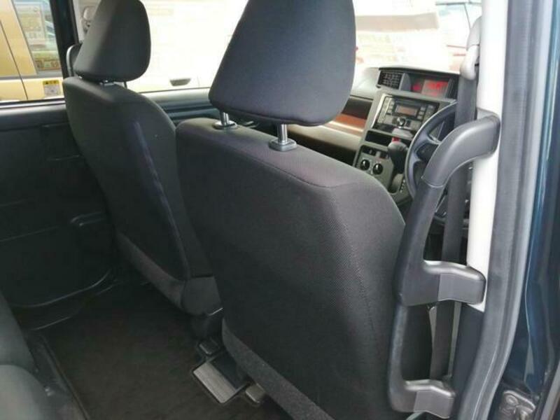 ROOMY