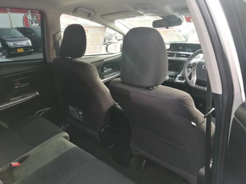 PRIUS ALPHA