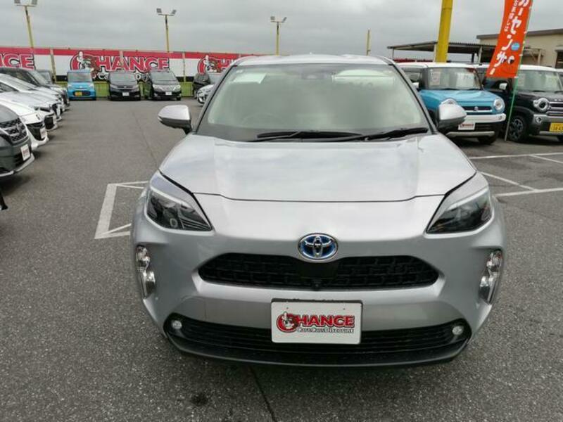 YARIS CROSS