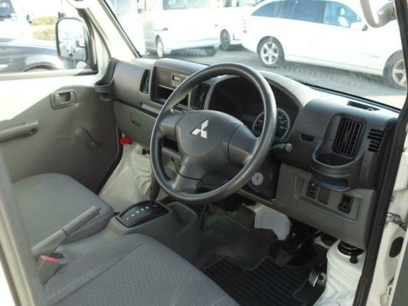 MINICAB TRUCK