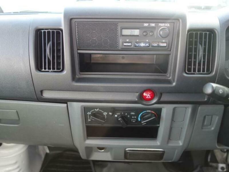 MINICAB TRUCK
