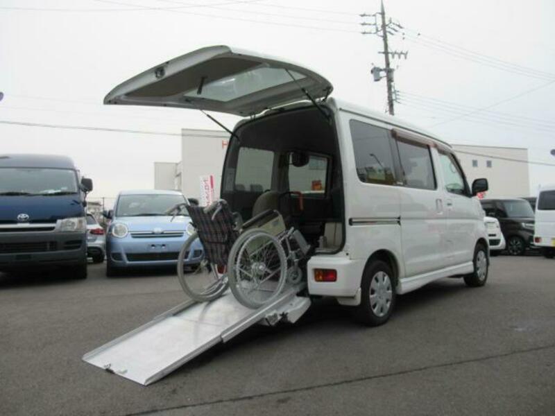 DAIHATSU ATRAI WAGON
