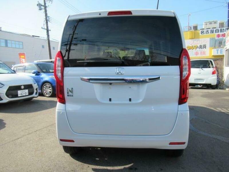 N BOX