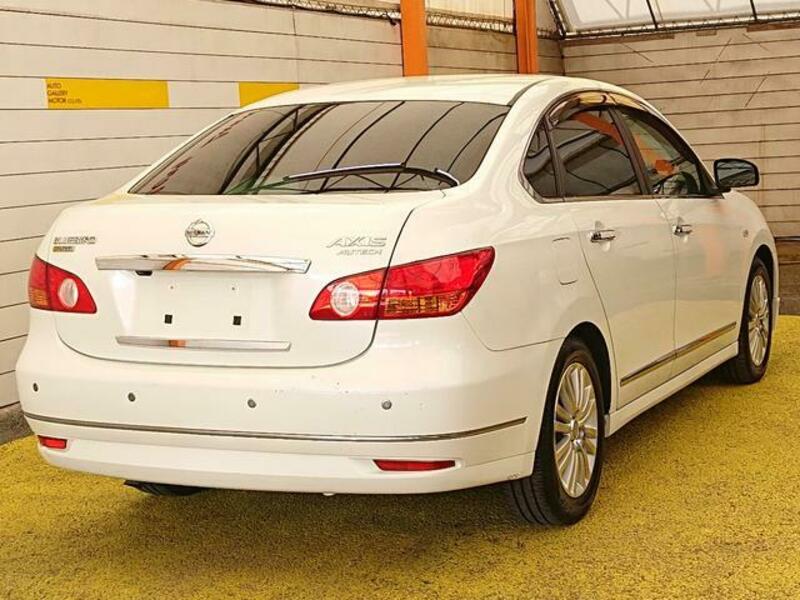 BLUEBIRD SYLPHY