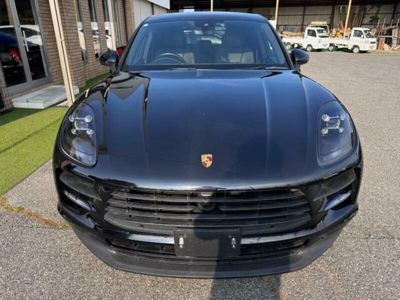 MACAN