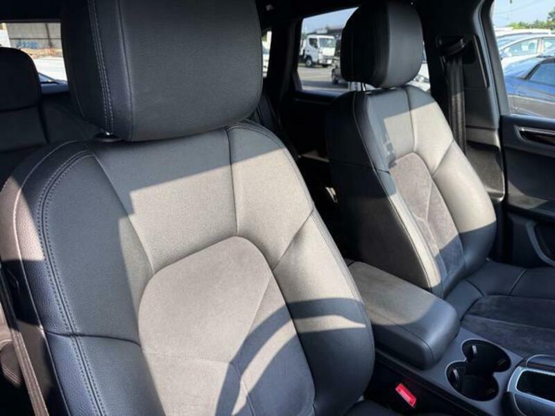 MACAN