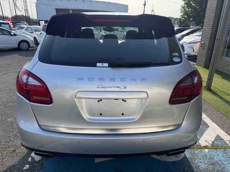 CAYENNE