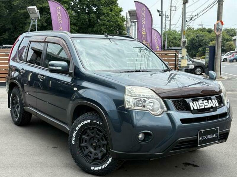 X-TRAIL
