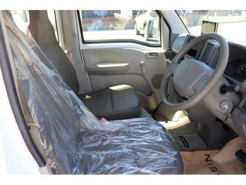 MINICAB VAN