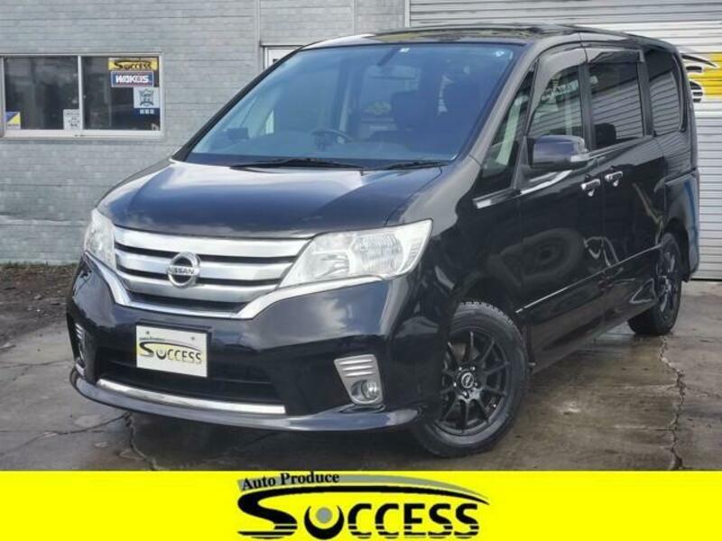 NISSAN SERENA
