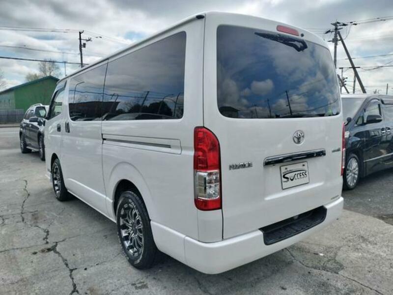 HIACE VAN