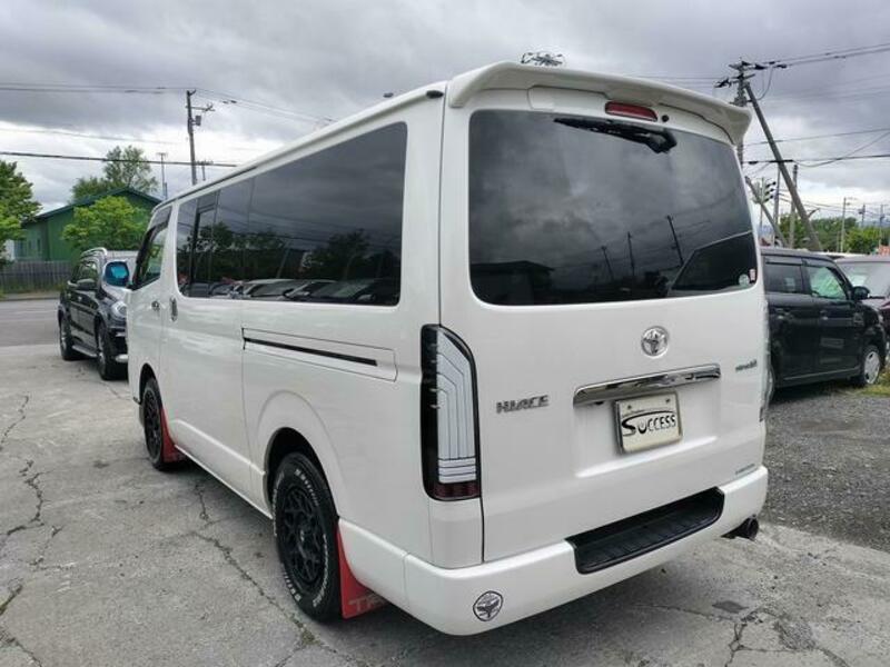 HIACE VAN