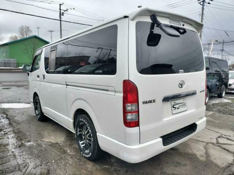 HIACE VAN