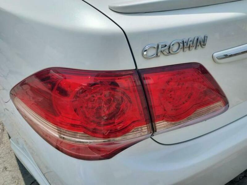 CROWN