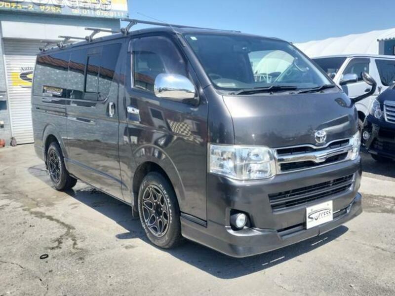 HIACE VAN