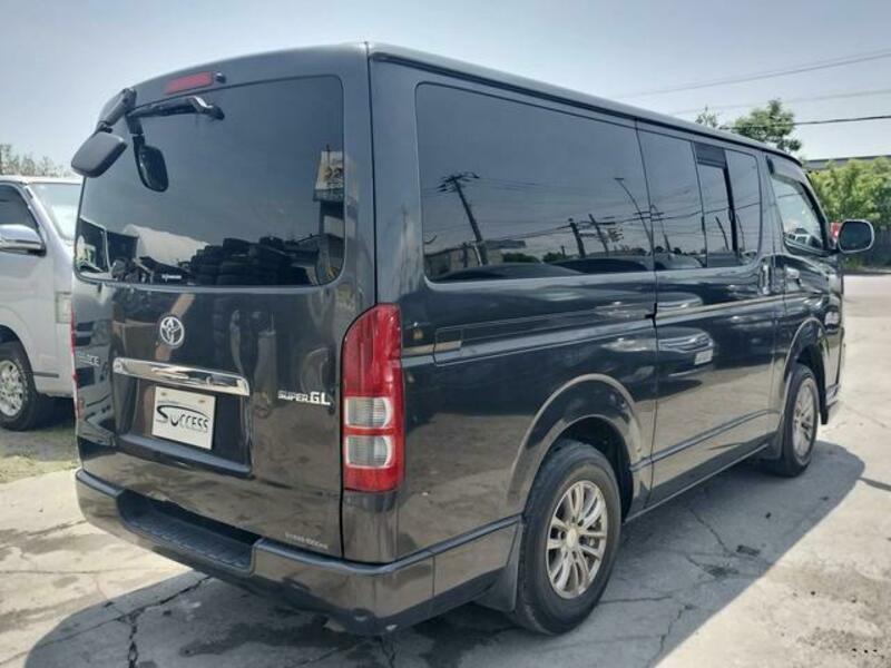 HIACE VAN