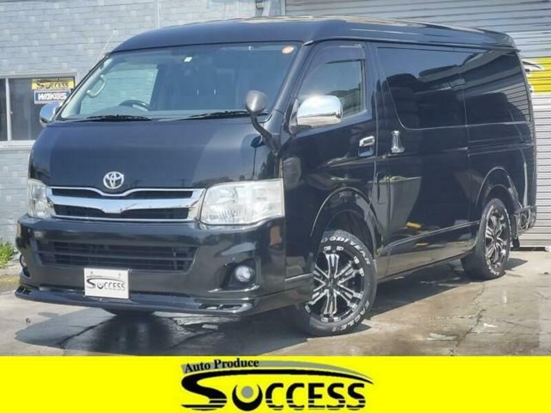 TOYOTA HIACE WAGON