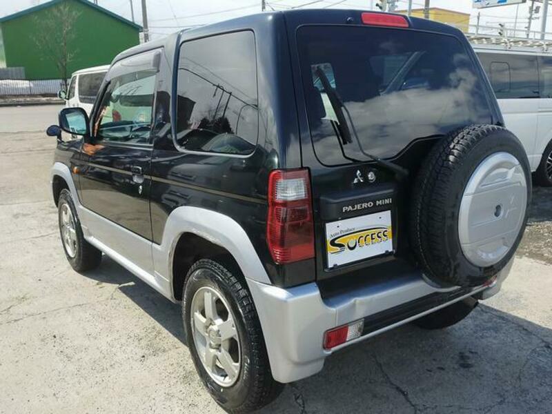 PAJERO MINI