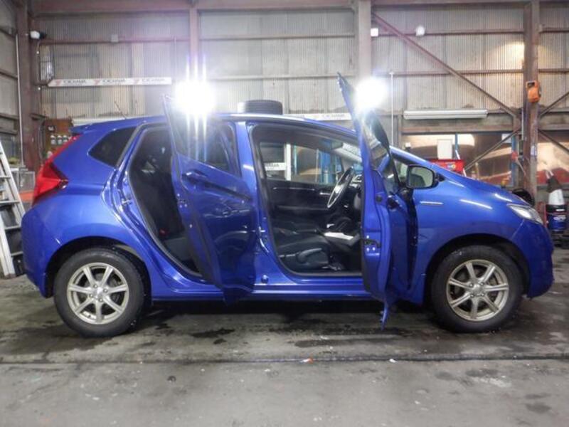 FIT HYBRID