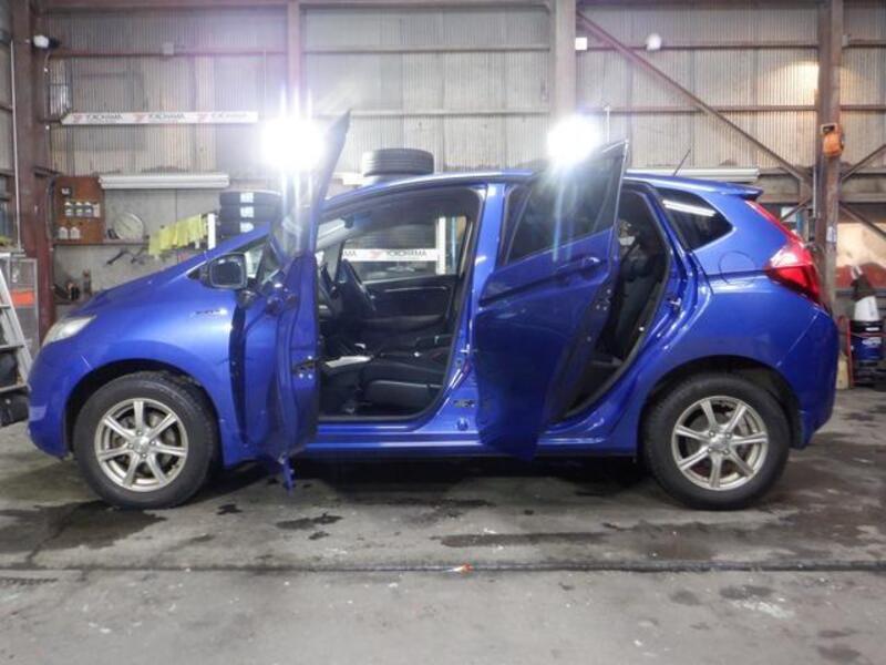 FIT HYBRID
