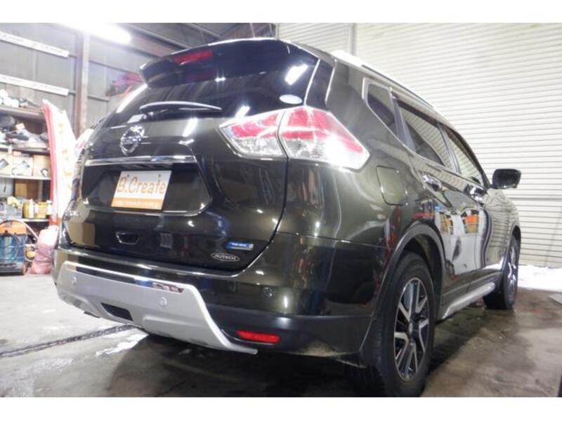 X-TRAIL