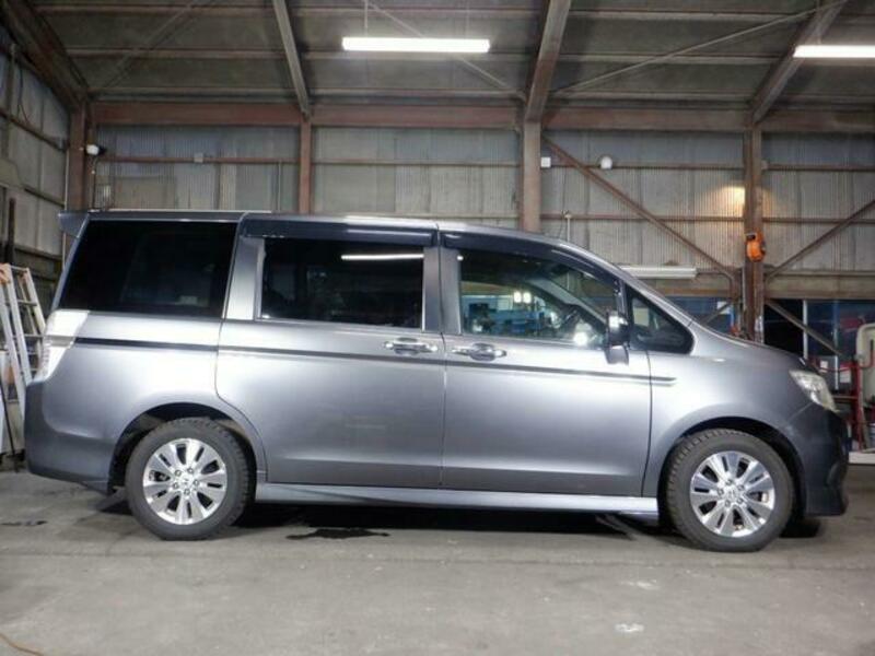 STEPWAGON SPADA