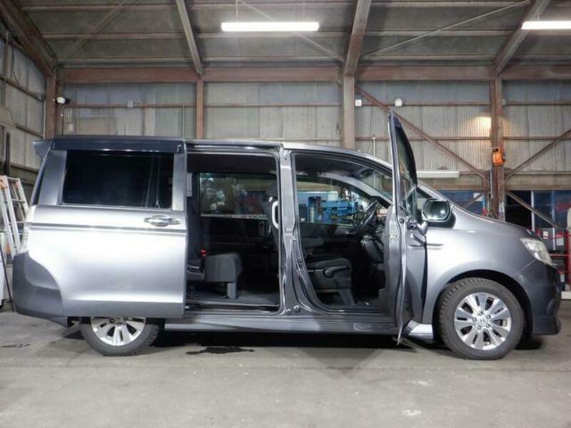 STEPWAGON SPADA