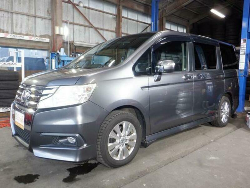 HONDA STEPWAGON SPADA